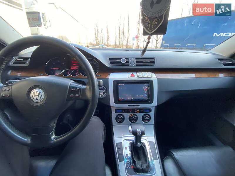 Седан Volkswagen Passat 2008 в Хмельницком