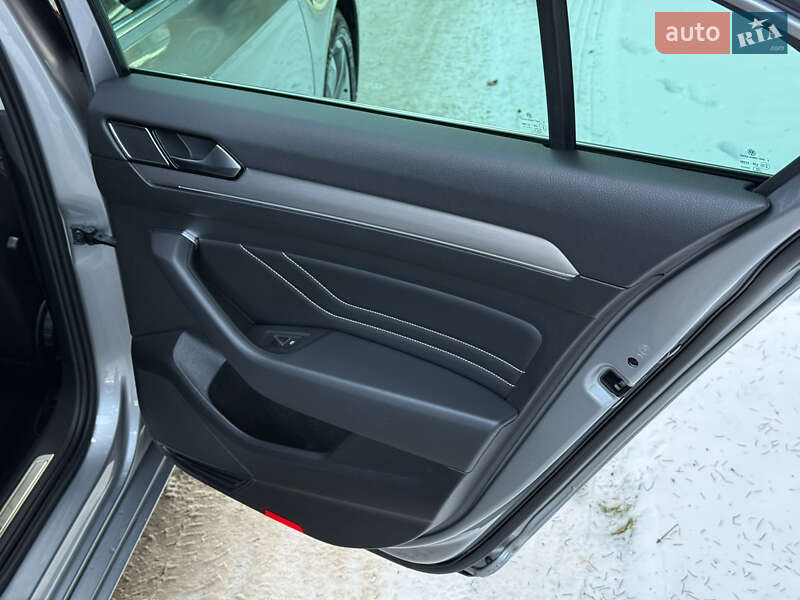 Седан Volkswagen Passat 2022 в Броварах фото 58 Седан Volkswagen Passat 2022 в Броварах