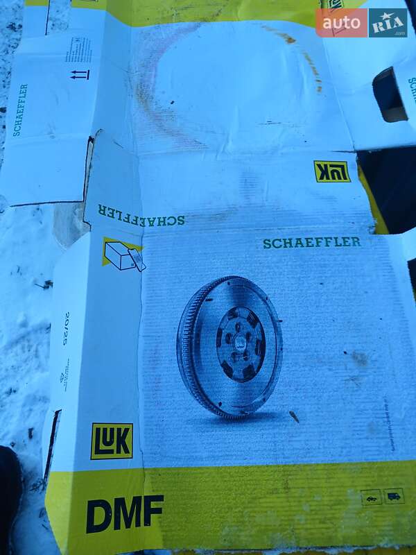 Универсал Volkswagen Passat 2015 в Львове фото 11 Универсал Volkswagen Passat 2015 в Львове