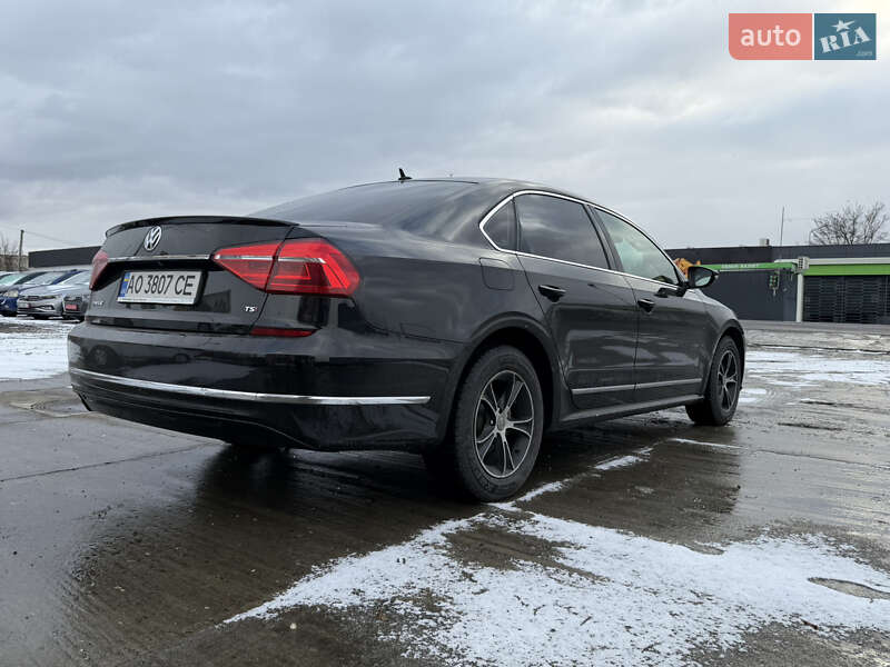 Седан Volkswagen Passat 2016 в Солотвині