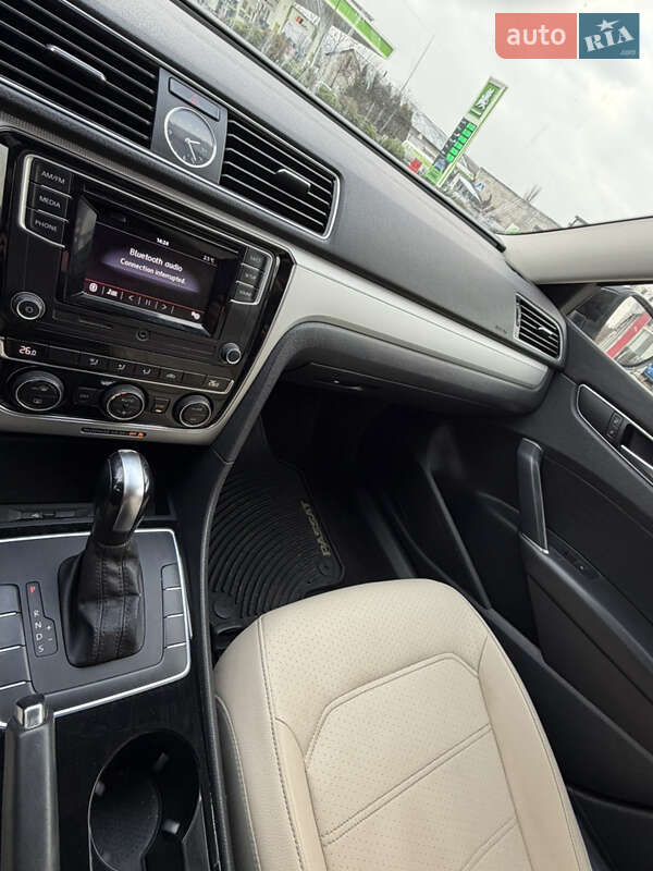 Седан Volkswagen Passat 2016 в Солотвині