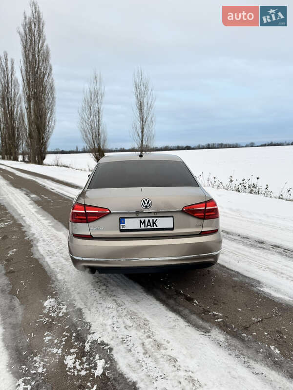 Седан Volkswagen Passat 2015 в Києві