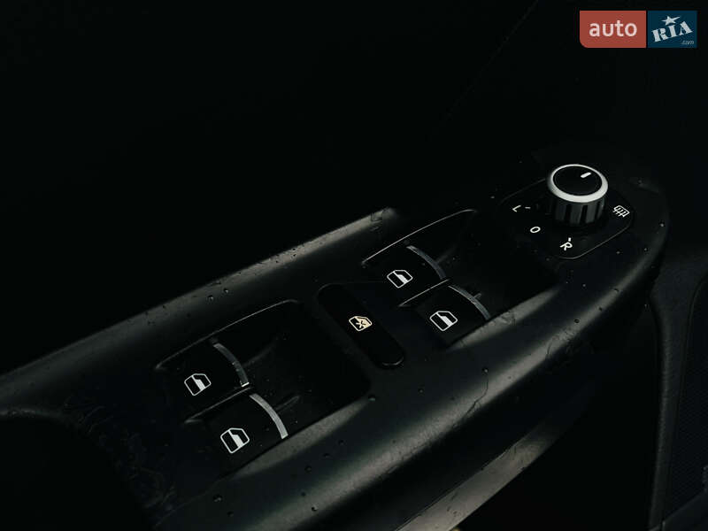 Универсал Volkswagen Passat 2005 в Харькове фото 12 Универсал Volkswagen Passat 2005 в Харькове