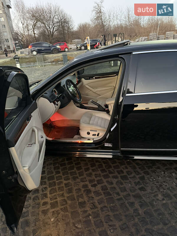 Седан Volkswagen Passat 2011 в Львові