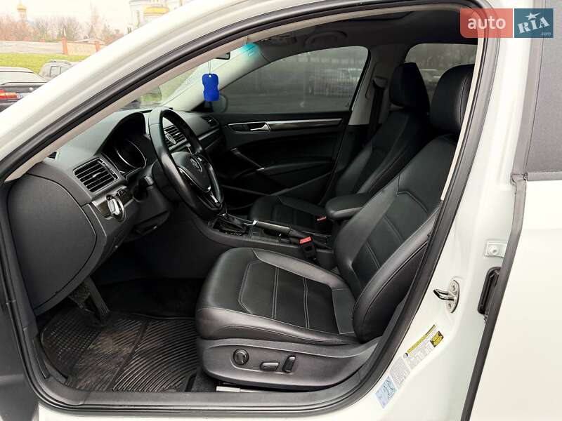 Седан Volkswagen Passat 2016 в Кривом Роге