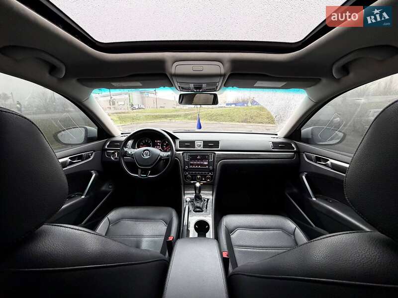 Седан Volkswagen Passat 2016 в Кривом Роге