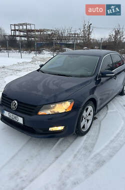 Седан Volkswagen Passat 2012 в Киеве
