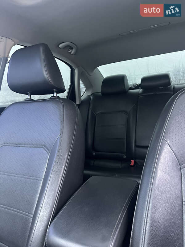 Седан Volkswagen Passat 2012 в Киеве фото 19 Седан Volkswagen Passat 2012 в Киеве