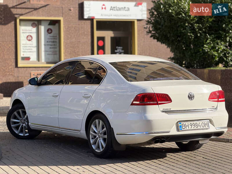 Седан Volkswagen Passat 2012 в Одессе