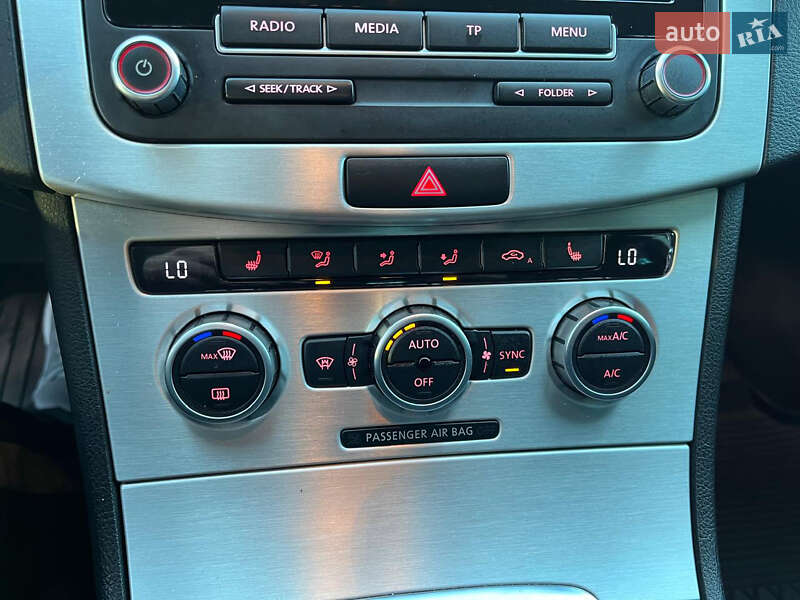 Универсал Volkswagen Passat 2013 в Самборе