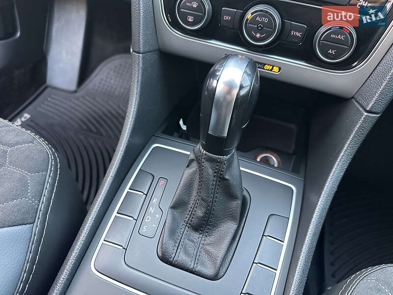 Седан Volkswagen Passat 2015 в Одессе фото 39 Седан Volkswagen Passat 2015 в Одессе