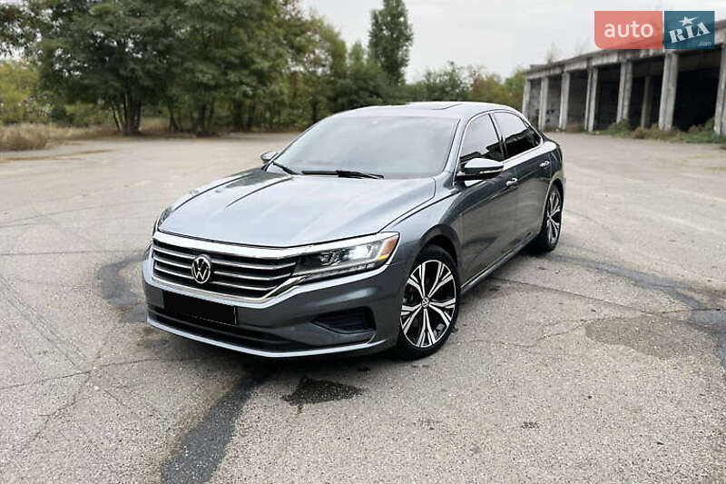 Седан Volkswagen Passat 2021 в Киеве