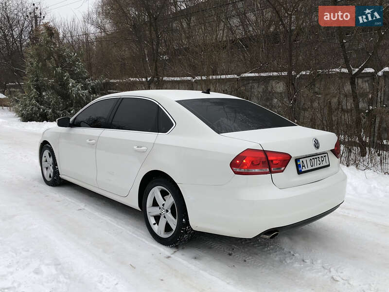 Седан Volkswagen Passat 2014 в Ирпене
