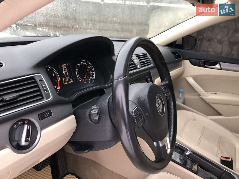 Седан Volkswagen Passat 2014 в Ирпене