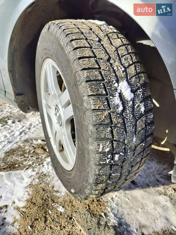 Универсал Volkswagen Passat 2006 в Долине