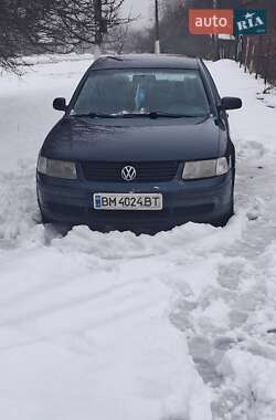 Седан Volkswagen Passat 1997 в Недригайлове