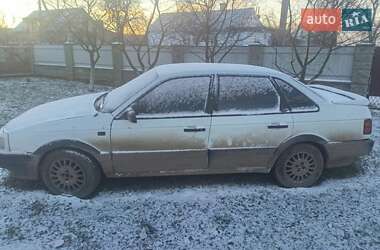 Седан Volkswagen Passat 1989 в Гоще