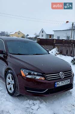 Седан Volkswagen Passat 2013 в Львові