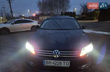 Седан Volkswagen Passat 2013 в Одесі