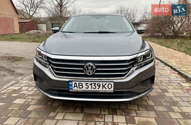 Седан Volkswagen Passat 2019 в Калинівці