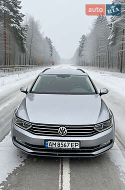 Универсал Volkswagen Passat 2017 в Житомире