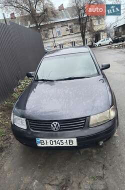 Седан Volkswagen Passat 2000 в Полтаве