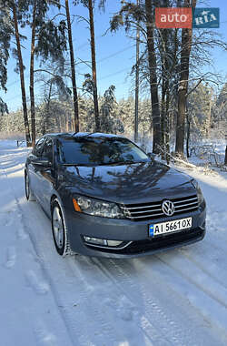 Седан Volkswagen Passat 2011 в Києві