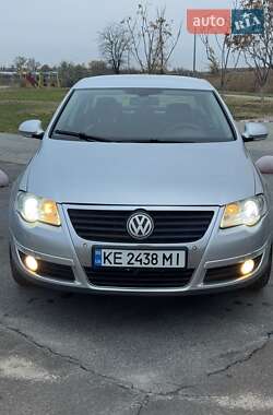 Седан Volkswagen Passat 2008 в Дніпрі