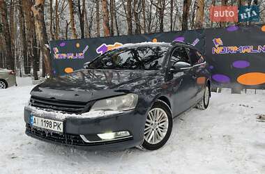 Універсал Volkswagen Passat 2012 в Києві