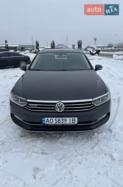 Універсал Volkswagen Passat 2015 в Мукачевому