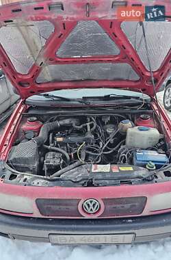 Седан Volkswagen Passat 1993 в Гайсине