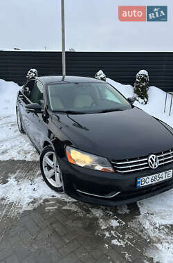 Седан Volkswagen Passat 2011 в Ивано-Франковске