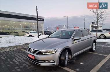 Седан Volkswagen Passat 2016 в Мукачево