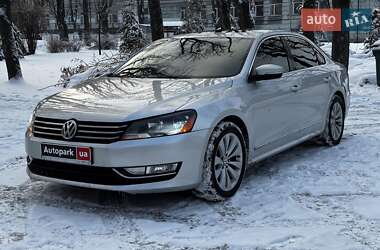 Седан Volkswagen Passat 2013 в Києві