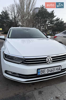 Универсал Volkswagen Passat 2015 в Николаеве