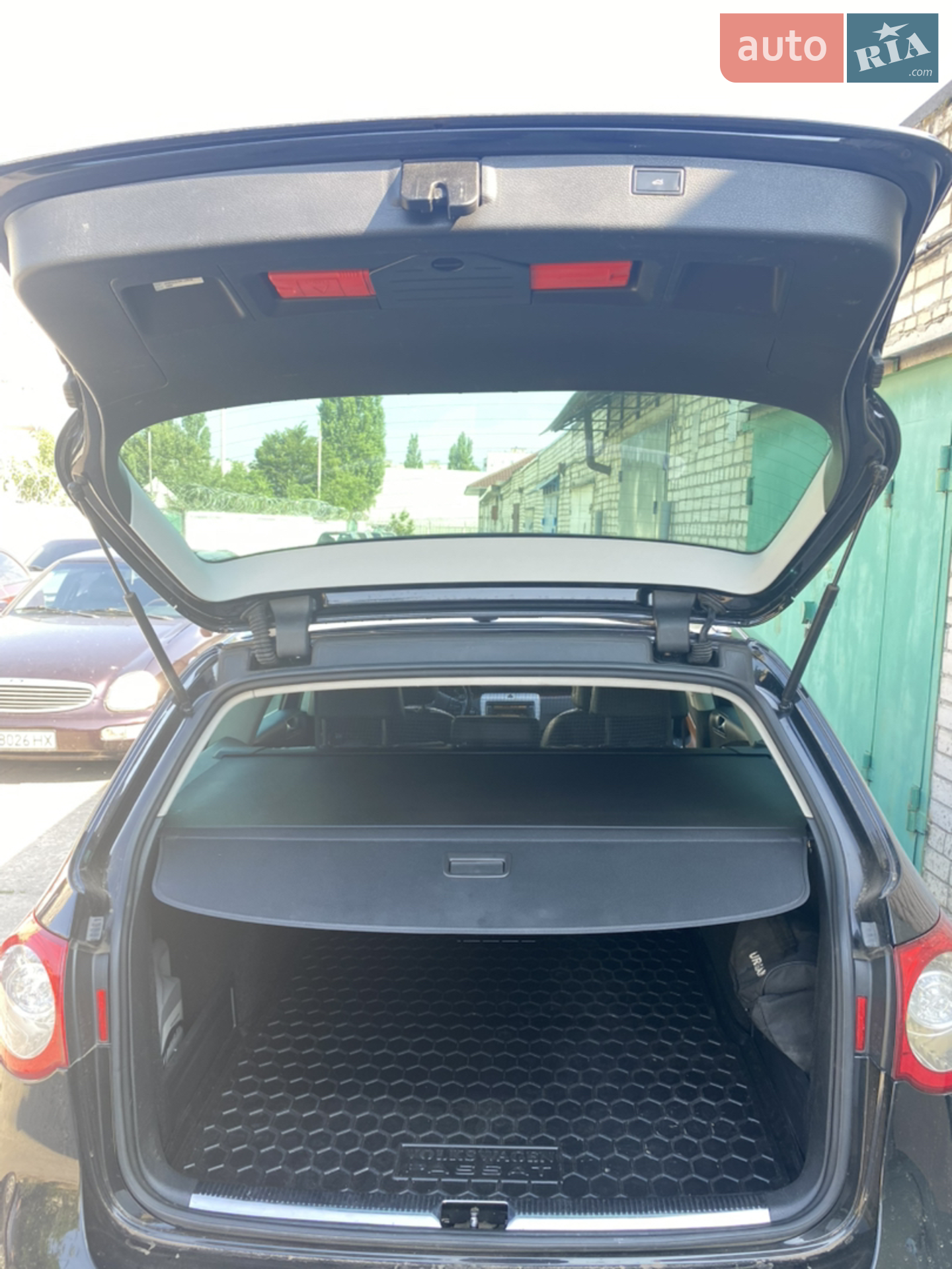2010 Volkswagen Passat - мініатюра 6