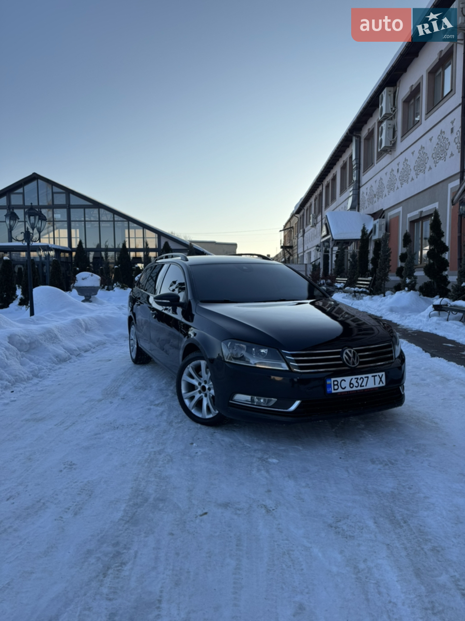 Продам автомобіль Volkswagen Passat B7

Автомобіль в дуже хорошому стані.Салон дуже збережений, все в оригіналі, нічого не перетягувалось і не перешивалось. Двигун і коробка працюють без нарікань.

Двигун економний та безпроблемний. 2/х зонний клімат контроль.Ходова без зайвих стуків і шумів, авто в рідному окрасі!

Приємна в керуванні і не дорога в
обслуговуванні машина.
Авто варте уваги.

