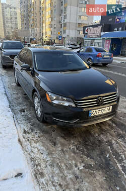Седан Volkswagen Passat 2014 в Киеве