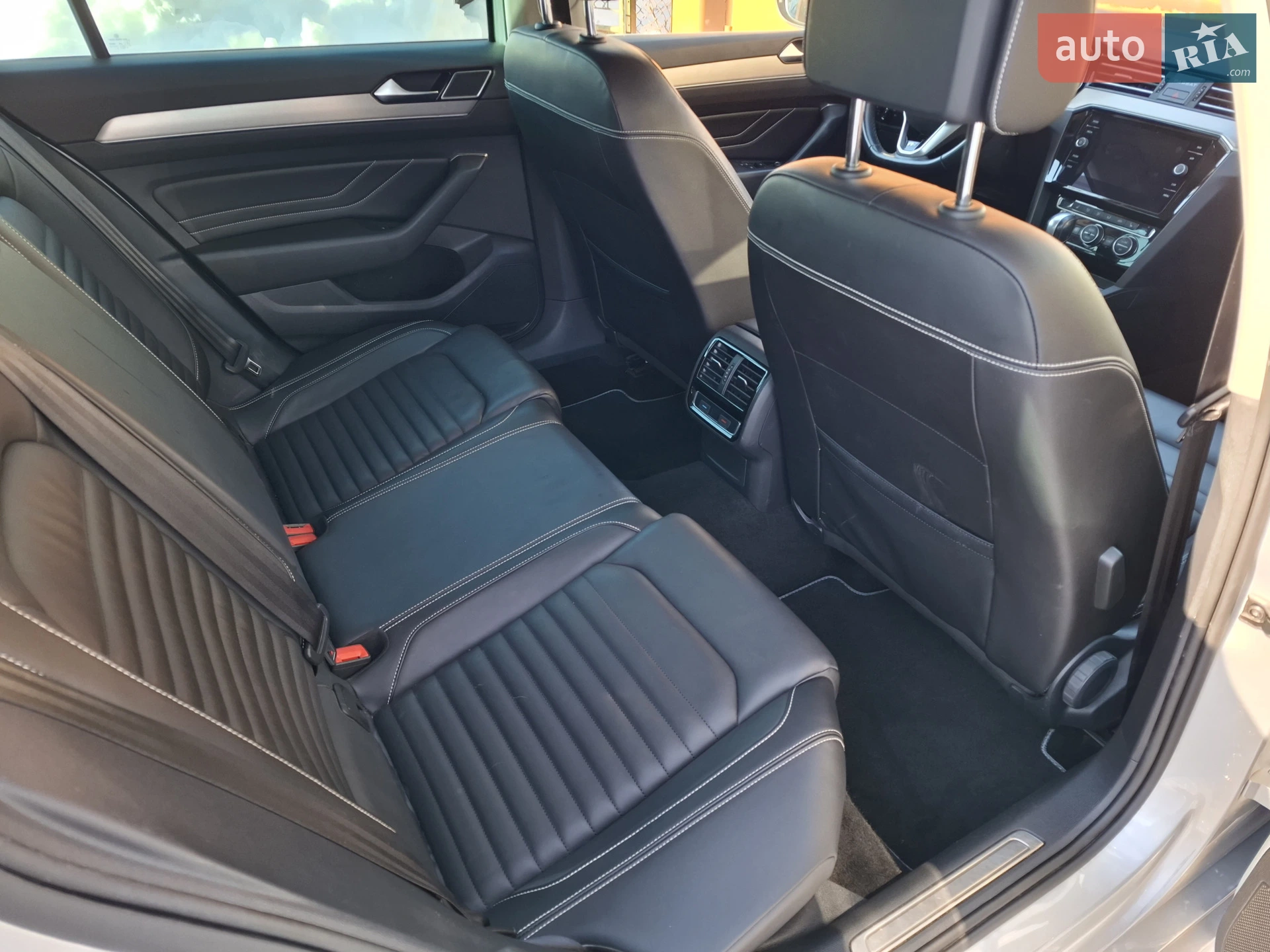 2019 Volkswagen Passat - мініатюра 14