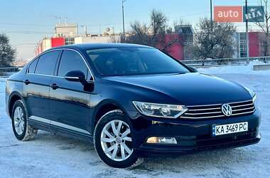 Седан Volkswagen Passat 2019 в Києві