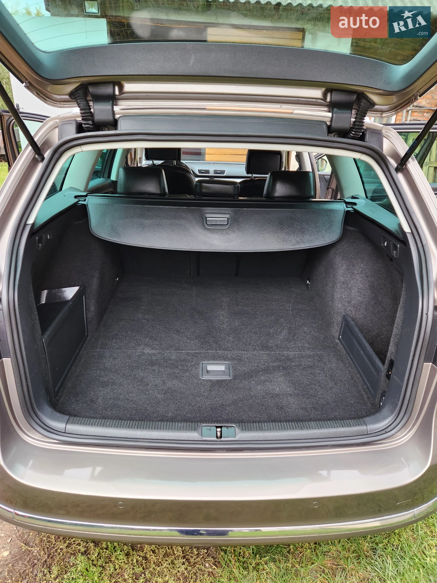 2011 Volkswagen Passat - мініатюра 15
