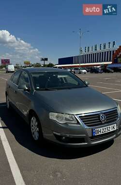 Седан Volkswagen Passat 2006 в Одесі