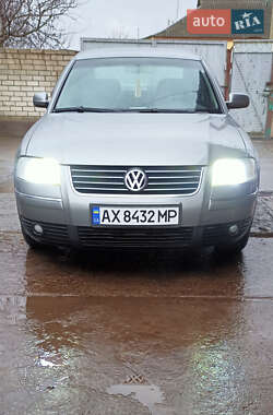 Седан Volkswagen Passat 2003 в Великому Бурлуку