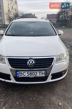 Універсал Volkswagen Passat 2010 в Рава-Руській