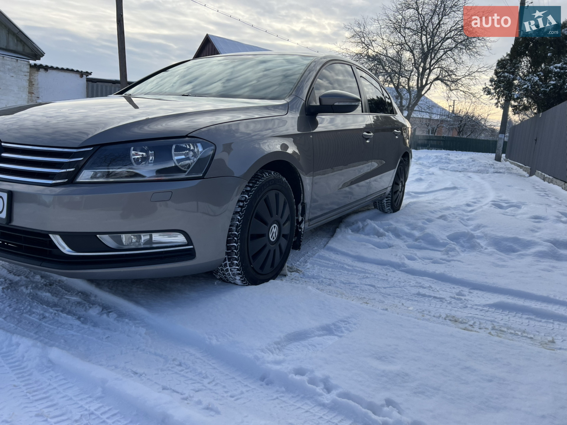 2010 Volkswagen Passat - мініатюра 16