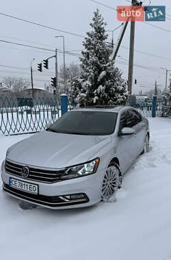Седан Volkswagen Passat 2015 в Черновцах