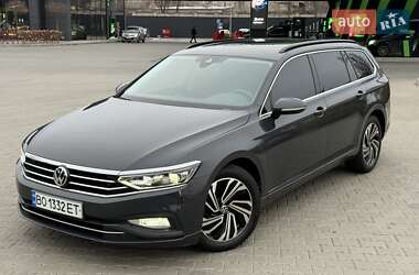Универсал Volkswagen Passat 2020 в Киеве