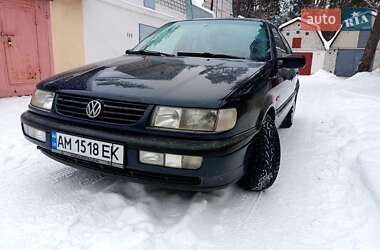 Седан Volkswagen Passat 1994 в Житомире