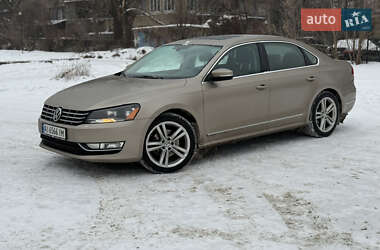 Седан Volkswagen Passat 2015 в Києві