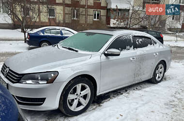 Седан Volkswagen Passat 2013 в Киеве